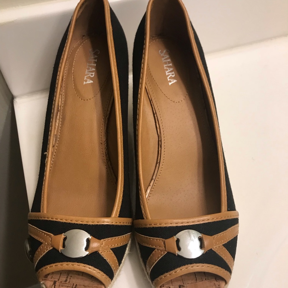 WEDGES - Picture 2 of 5